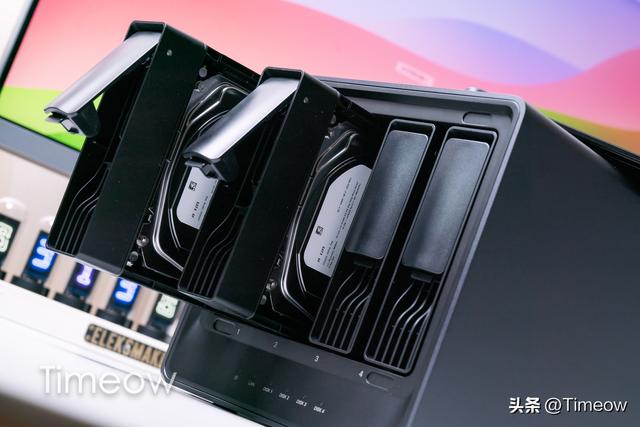 2000元內 最值得購入的NAS之一：綠聯(lián)云DX4600 深度使用評測（綠聯(lián)云dh2100）