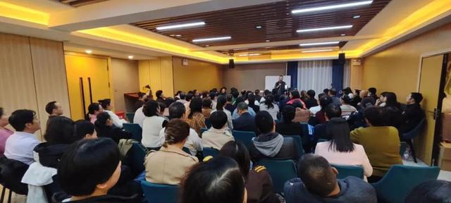 9月25日，首屆新疆NBO新商業(yè)機(jī)會(huì)成功舉辦！（nb 新疆）